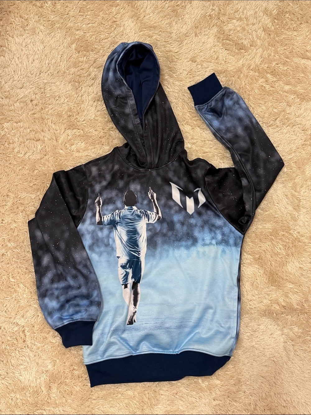 MESSI Boys' Navy to Light Blue Soccer Graphic Hoodie